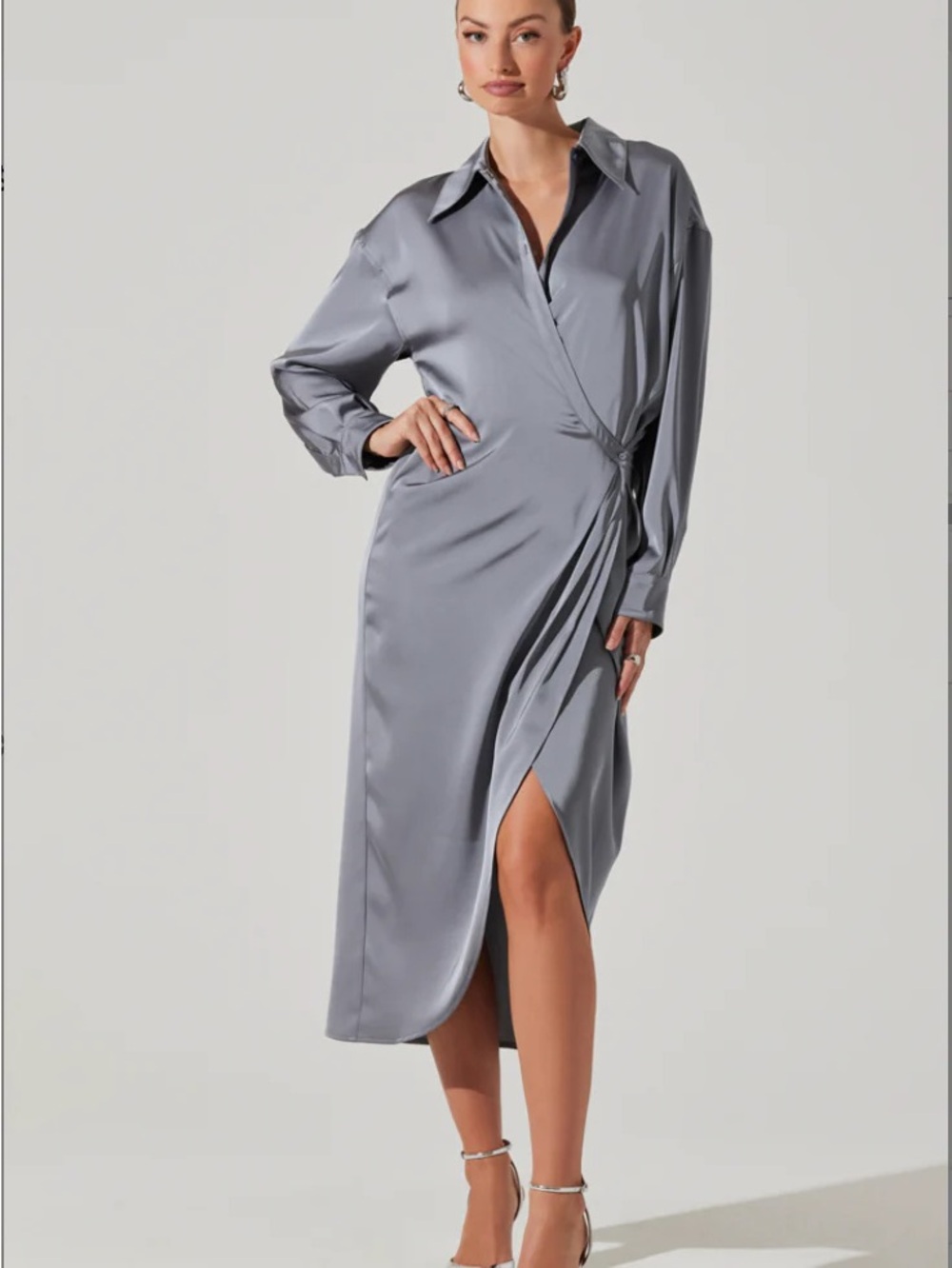 ASTR • NWT $115 USD Satin Wrap Shirt Dress in Silver Gray PTP 18-21”